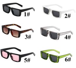 Fashion Designer Occhiali da sole Donna Brand Square uomo Sport PC Frame Occhiali da sole Lenti nere Shades UV400 Leopard 4 colori 10PCS Fast Ship