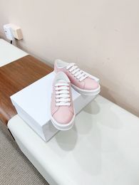Casual shoes Lace-up sneakers Luxury design for women