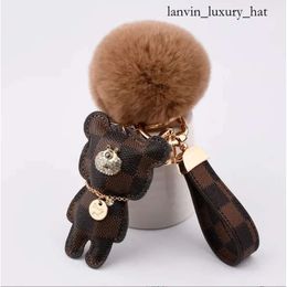 Cute Keychains Fashion Teddy Bear Designer Key Chain Ring Gifts Women Pu Leather Car Buckles Bag Charm Lvse Louisely Purse Vuttonly Crossbody Viutonly Vittonly 3686