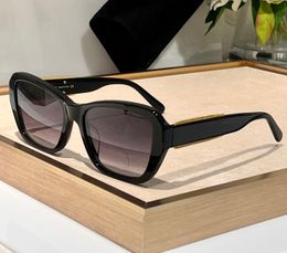 Luxury Chain Sunglasses Black Gold/Grey Gradient Women Designer Glasses Sonnenbrille Women Shades Sunnies Gafas de sol UV400 Eyewear with Box