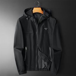 2024 Luxury High quality Designer Mens Jackets Hoodies Flight Jackets Spring Autumn Fashion Hooded Bomber Coat Sports Windbreaker Casual Zipper Outdoor Jacket