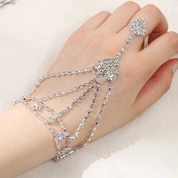 Charm Bracelets Vintage Rhinestone Bracelet With Finger Ring Silver Colour Crown Link Wrist Simple Chain For Women Charms Lady Trendy Jewellery