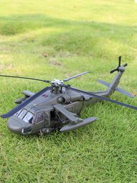 UH-60 Utility Helicopter Simulation Exquisite Diecasts Toy Vehicles HuaYi 1 64 Alloy Military Model Metal Airplane Kids' Gifts 240116