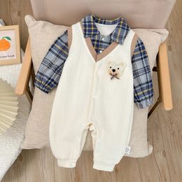 Korean Autumn Infant Boys Bodysuit Baby Fake 2PCS Warm Romper Toddler Bear 3D Embroidery Soft Outdoors Jumpsuit 240116