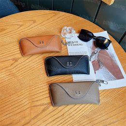 Leather External Portable Glasses Bag Portable Pressure Resistant Cowhide Sunglasses Case Glasss Universal Myopia Goggles Off Sunglass Bag