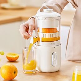 Electric Juicer Wireless Portable Orange Lemon Blender USB Rechargeable Mini Multifunctional Fruit Squeezer Pressure Juicers 240116