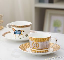 European-Style Creative Vintage Coffee Cup Gilt Edging Porcelain Gift Big Mark Tea Cup Plate Rack Set Home