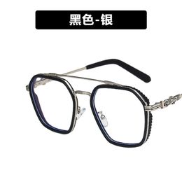 2024 Luxury Designer CH Sunglasses for Men Women Chromes Glasses Frames Irregular Spectacle New Handsome Flat Lens Heart Eyeglass Frame Man Unisex Eyewear XN3P