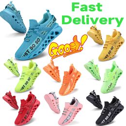 Mens Casual Shoes Deisgner Designer Unnning Sneakers Federer Workout and Cross Black Rust Breathable Sports Trainers Laceup Jogging 75339