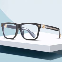 2024 Luxury Designer Ch Sunglasses for Men Women Chromes Glasses Frames Fashion Trend Flat Lens Matched Myopia Heart Eyeglass Frame Man Unisex Eyewear Put8