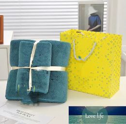 Simple Designer Bath Towel Set Coral Velvet Fashion Towels Face Towels Unisex Men Womens
