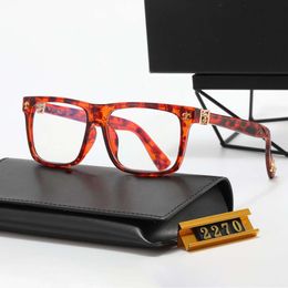 2024 Luxury Designer Ch Sunglasses for Men Women Chromes Glasses Frames New Square Flat Lenses Classic Fashion Optical Heart Eyeglass Frame Man Unisex Eyewear H5gj