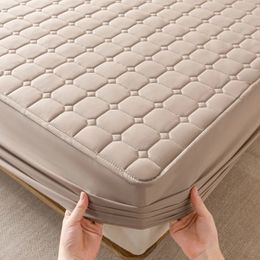 Winter Warm Quilted Mattress Cover Plush Thicken Soft Fit Sheet Single Double Queen Size Fitted With Elastic Band 240116