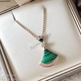 designer jewelry necklace Jewelry Divas Dream Necklaces Designers Fan Shape Necklace Diamonds White Pink Green Chalcedony Small Skirt Female Elegant