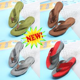 2024 Sandálias de designers Sandálias de travesseiros de piscina para homens para mulheres Hospital Womens Summer Leather Sandal Slides Slip 36-46