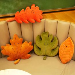 Variety Leaves Plush Pillow Kawaii Maple Leaf Ginkgo Leaf Green Leaf Plush Dolls Stuffed Soft Plant Cushion for Home Sofa Decor 240115