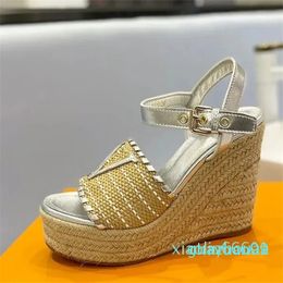 Designer -Woman Sandals Leather Wedge Pumps Straw Bottom Classic Espadrille Ladies 2024