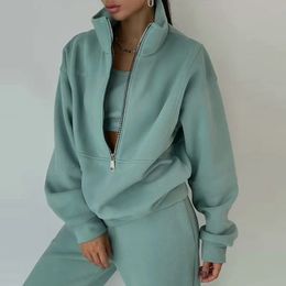 Women Fleece من قطعتين مجموعة من الخريف الشتوية الأنثى بدلة دافئة غير رسمية من سحاب بولو كبيرة الحجم ومسارات بنطلون 240115