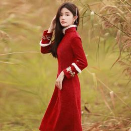 Ethnic Clothing Women Red Year Cheongsam Party Dresses Winter Autumn Thickened Embroidery Warm Chinese Style Slim Qipao