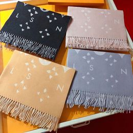 Designer Luxury Scarf Cashmere Thick Shawl Women Long Winter Wram Pashmina Wraps Gradient wool sea wool scarf tassel scarf with Tassel Bufanda Foulard 5A quality