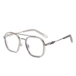 2024 Luxury Designer Ch Sunglasses for Men Women Chromes Glasses Frames New Male Polygonal Plate Titanium Flat Myopia Female Heart Eyeglass Frame Man Eyewear Fst1