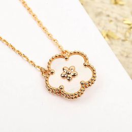 Rose Gold Natural White Fritillaria Plum Blossom Necklace for Women's Fashion Luxury Brand Exquisite Jewelry 240116