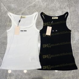 Miu Womens Tops T-Shirts Strick-T-Shirts reguläre Kumpel-Tank-Top-Baumwolltrikot-Tanks gestickt Baumwoll-Blend Anagram Shorts Designer Anzug Sportwege