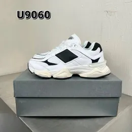 Designer New 2024 Sneakers 9060 Product 1906R 530 Running Shoes for Men Women Blue Light Camel White Grass Green Sea Salt Red Bean Milk Dark Gray Low Walking Sh 148