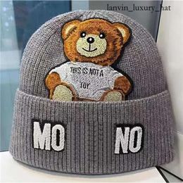 Moschino Hat Women's Winter Cute Little Bear Woolen Hat Men's Korean Fashion Moschino Cap Letter Knitted Hat Warm Pullover Hat Women Designer Brand White Fox Hats 915