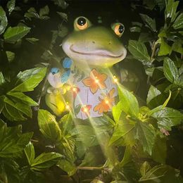 Lawn Lamps Solar Powered Frog Figurine Light Waterproof Cute Frog Night Light Creative Funny Frog Ornament for Garden Yard Decor YQ240116