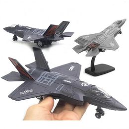 Alloy Large Pull Back F-35 Fighter Aircraft Model Music LED Aeroplane Toy Gift 240115