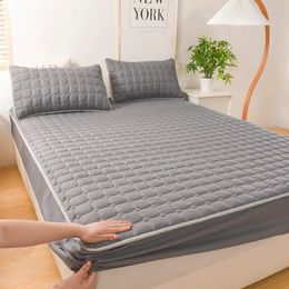 Thick Quilted Double Bed Sheet Elastic Fitted Soft Breathable Mattress Cover with Deep Pocket 150 160200 Linen 240116