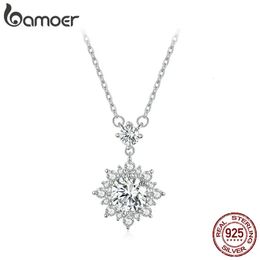 Halo Necklace for Women 1 Lab Grown Diamond 925 Sterling Silver Chain Necklace 240115