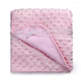 Blankets Born Baby Sleeping Blanket Velvet Dresses Babys Winter Clothing Coral Fleece Swaddling Warm Bed 100X76cm