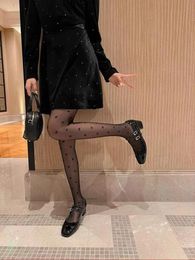 F/c/b/t/g Designer 24ss Paris Channel Sexy Lace Stocking Tights Women Fashion Thin Leggings Mesh Cucci Soft Breathable Hollow Textile Letter Black Silk Socks 547