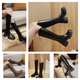 Crocboots Designer Rain Boots Knee High Booties Eva Rubber Platform Rainboots Fashion Shoes Brown Green Bright Pink Black Luxury Shoes Sneakers