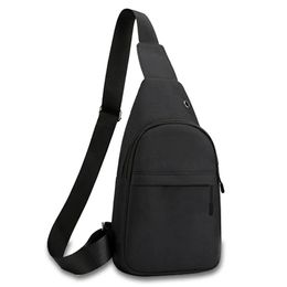 Fashion Man Small Chest Bag Phone Pocket Cross Body Shoulder Fanny Pack Male Handbag Outdoor Neck Side Crossbody Gym Bags 240116