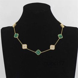 Designer Necklace Necklace Gold Pendant Leaf Diamond Classic Necklaces for Womens Long Chain Jewellery Titanium Silver Pated Multicolor VSM5