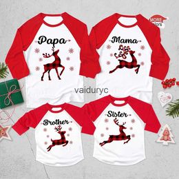 Family Matching Outfits Deer Printed Family Matng Clothes Christmas Mom Dad Daughter Son T-shirt Clothes Xmas Party Family Long Sleeve Outfit Tops H240508