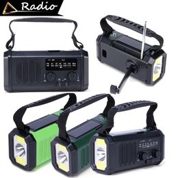 Radio Solar Am Fm Radio Sos Alarm Typec Charging Emergency Radio with Led Flashlight Reading Lamp Builtin10000mah Battery