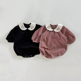 Autumn Infant Embroidery Flower Lace Collar Casual Long Sleeves Bodysuit Boy Girl Baby Simple Comfortable Loose Cotton Onesie 240116