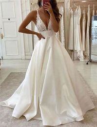 Ivory Wedding Dresses White Bridal Gowns A Line Formal Sleeveless Beaded Applique Custom Zipper Lace Up Plus Size New V-Neck Satin Backless