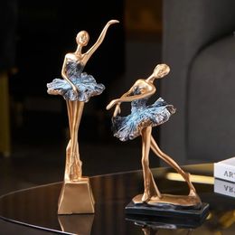 European Style Elegant Ballet Girl Sculpture Decorative Ornaments Living Room Cabinet Decoration Accessories Home Decor Crafts 240116