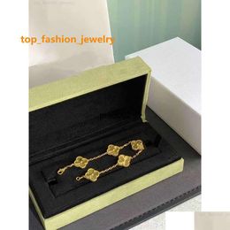 2023 Luxury Van Clover Designer Bracelet Pearl 4 Pieces 18K Gold Necklace Earrings Diamond Wedding Laser Brand Charm Drop Delivery Dhon8