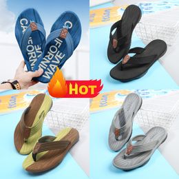 Women Sandals Designer Slides Brushed Leather Pumps Summer Screen Fashion Flat Flip Flops water