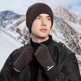 Berets Hat Glove Set Men's Winter Knitted Touch Screen Gloves Soft Thick Wear Resistant Solid Color Accessories For Warmth