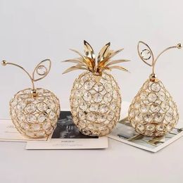 Creative Crystal Apple Ornaments Bling Rhinestone Pineapple Shape Miniatures Snow Pear Crafts Home Decoration Pography Props 240116