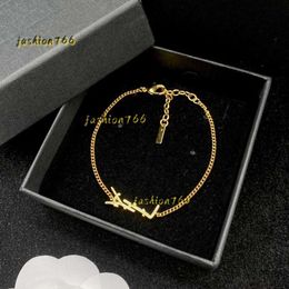 2024 Bangle Charm Bracelets Original Designer Girlsl Women Letter Bracelets Elegant Love 18K Gold Bangles Y Engrave Bracelet Fashion Jewellery Lady Party Gift