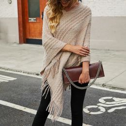 Autumn Winter Long Fringe Poncho Women Sweater Oversized V-Neck Jumper Knitwear Holiday Vintage Cape Batwing Sleeve Ponczo 240115