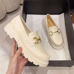 Women Loafers Platform Thick Sole British Style Lolita Low Heels Mary Jane Shoes White Jk Uniform Shoes Woman Casual Single Shoe 240116